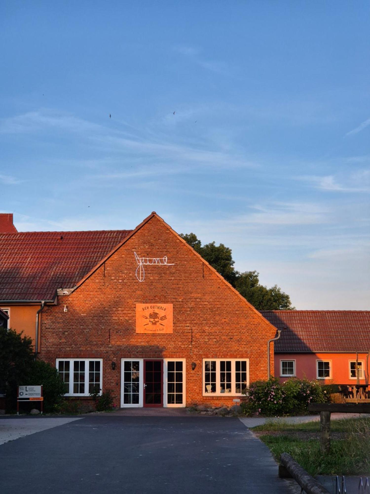 Project June - Ehemals Landgasthof Jueterbog 외부 사진